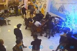 Lâm Đồng: Tạm giữ hình sự 12 đối tượng liên quan vụ hỗn chiến tại quán karaoke