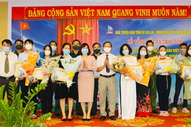 Gia Lai: Trao giải Cuộc thi "Tìm hiểu về biển, đảo Việt Nam và 60 năm Ngày mở đường Hồ Chí Minh trên biển"