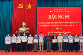 Chư Păh tổng kết, rút kinh nghiệm diễn tập khu vực phòng thủ năm 2021