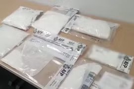 Úc bắt 2 người gốc Việt trong băng đảng quốc tế buôn lậu ma túy