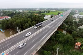 Bắt 5 người trốn thuế tại BOT cao tốc TP.HCM-Trung Lương