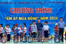 "Ấm áp mùa đông": Chia sẻ khó khăn với người nghèo Gia Lai
