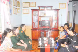 Rơ Lan H'Phil vượt khó làm giàu