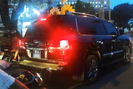 Xe biển xanh: Một tý oai, một 'rổ' tai tiếng