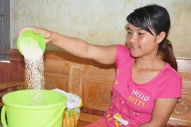 Chư Prông: Thiết thực phong trào "Hũ gạo tình thương"