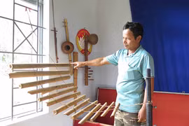 Làng Nú sưu tầm, lưu giữ nhạc cụ dân tộc