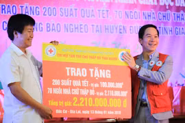 Đức Cơ: Tặng 70 ngôi nhà Chữ thập đỏ cho người nghèo