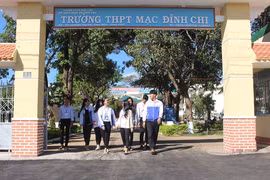Trường THPT Mạc Đĩnh Chi: Tốp đầu về thành tích học tập