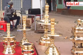 Tết đến làm mới lư đồng