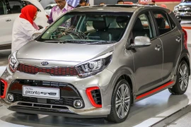 KIA Picanto GT-Line mới thêm tính năng, giá 14.000 USD