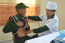 Tri ân những già làng nơi phên giậu Tổ quốc
