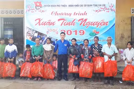 Huyện Đoàn Phú Thiện tổ chức chương trình "Xuân tình nguyện"