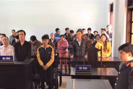 Chư Pah: Các đối tượng "bảo kê", cưỡng đoạt tài sản lãnh 66 tháng tù