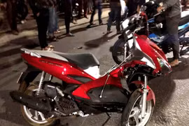 3 người đi xe máy tự ngã tử vong