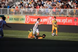 Hoàng Anh Gia Lai thăng hoa khi lãng tử Tuấn Anh ngày càng hay