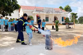 "Học làm chiến sĩ Công an": Trải nghiệm bổ ích