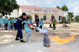 "Học làm chiến sĩ Công an": Trải nghiệm bổ ích