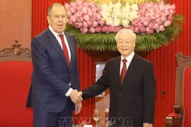 Việt Nam coi trọng quan hệ Đối tác chiến lược toàn diện với Liên bang Nga