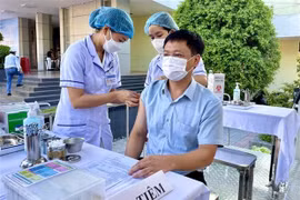 Ngày 16/7: Ghi nhận 705 ca mắc mới COVID-19, 1 ca tử vong