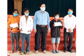 Gia Lai hưởng ứng chương trình nhắn tin từ thiện "Chung tay xoa dịu nỗi đau da cam"