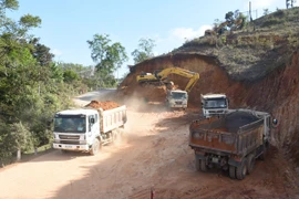 Hơn 30 km đường xuyên núi nối Kon Tum với Quảng Ngãi sắp được bàn giao