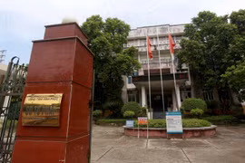 Cách chức Giám đốc Sở Tư pháp Vĩnh Phúc, buộc thôi việc 2 Phó giám đốc