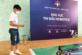 Gần 400 thí sinh khu vực miền Trung tranh tài tại hội thi Tin học trẻ