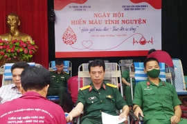 Trên 130 cán bộ, chiến sĩ Lữ đoàn Thông tin 132 hiến máu tình nguyện