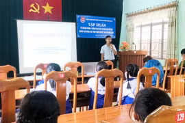 Tập huấn kỹ năng phòng-tránh tai nạn thương tích cho 50 thiếu nhi huyện Đak Đoa