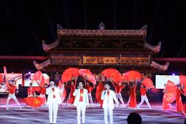 Hòa bình và khát vọng