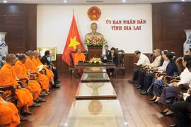 Phó Chủ tịch UBND tỉnh Nguyễn Thị Thanh Lịch: Tiếp xã giao đoàn công tác Sở Lễ nghi-Tôn giáo và Ban Trị sự Phật giáo tỉnh Ratanakiri