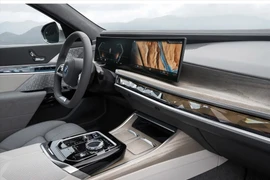 BMW là hãng xe đầu tiên sử dụng Android Automotive