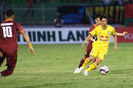 Chơi hơn người, Hoàng Anh Gia Lai bị cầm chân ở sân Quy Nhơn