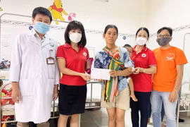 Hỗ trợ gần 30 triệu đồng cho gia đình bị tai nạn tại đèo Mang Yang