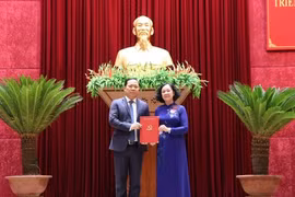 Bộ Chính trị điều động Chủ tịch Bình Định Nguyễn Phi Long làm Bí thư Hoà Bình