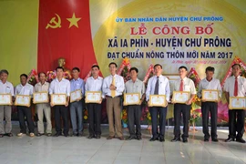 Học Bác từ những việc thiết thực