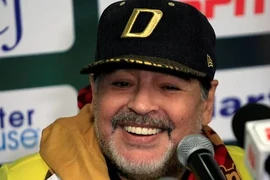 Maradona chuẩn bị thủ tục pháp lý để nhận 3 người con rơi ở Cuba