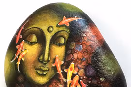 Chàng trai đưa cá bơi, hoa nở, tranh Phật lên đá