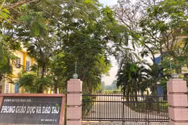 Nhiều phòng GD huyện thu phí trên quyết định nâng lương giáo viên