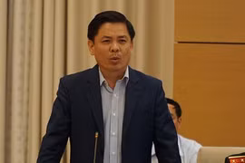 Cộng đồng mạng"dậy sóng"với phát ngôn" ai mất GPLX phải thi lại"của Bộ trưởng GT