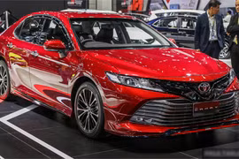 Toyota Camry TRD Sportivo - sedan thể thao ra mắt
