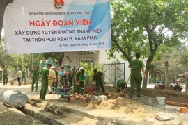 Phú Thiện: Ngày Đoàn viên xây dựng tuyến đường thanh niên