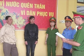 Thiếu tiền tiêu xài, nữ thạc sĩ dạy trường cao đẳng đi lừa đảo