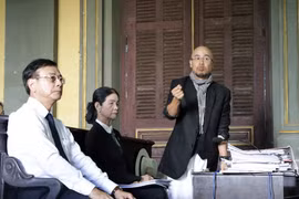 Hơn 2.100 tỉ đồng của vợ chồng "vua cà phê" Trung Nguyên "bốc hơi"?