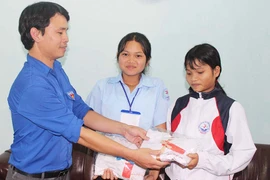 Trường THPT Trường Chinh: Điểm tựa của học sinh nghèo