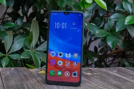 Oppo ra mắt smartphone tầm trung A7 màn hình 'giọt nước'