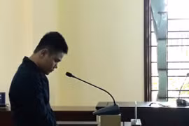 Bỏ nhà theo bạn trai, bé gái 13 tuổi bị hiếp dâm nhiều lần