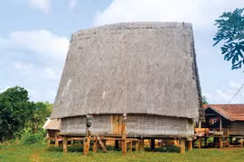 Về Đê Tul ngắm nhà rông "chồng", nhà rông "vợ"