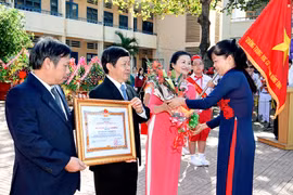 Chi bộ Trường THCS Phạm Hồng Thái hạt nhân lãnh đạo dạy tốt, học tốt