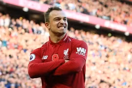 Thắng Fulham, Liverpool vượt mặt Barca với thành tích không tưởng